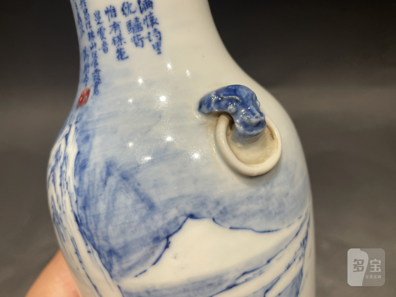 清晚期 青花釉里红踏雪寻梅双耳瓶 - 图9
